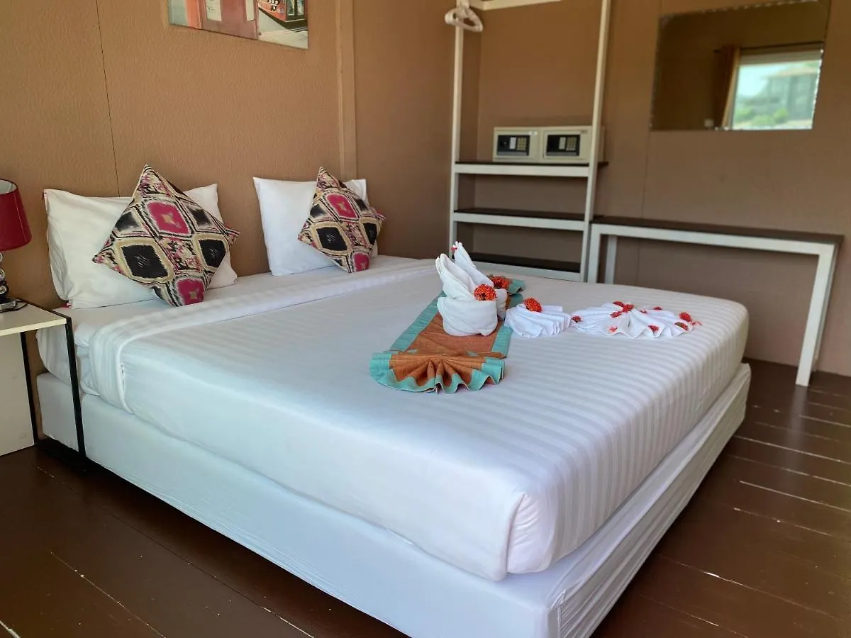 上坡村舍酒店 皮皮岛 山林小屋