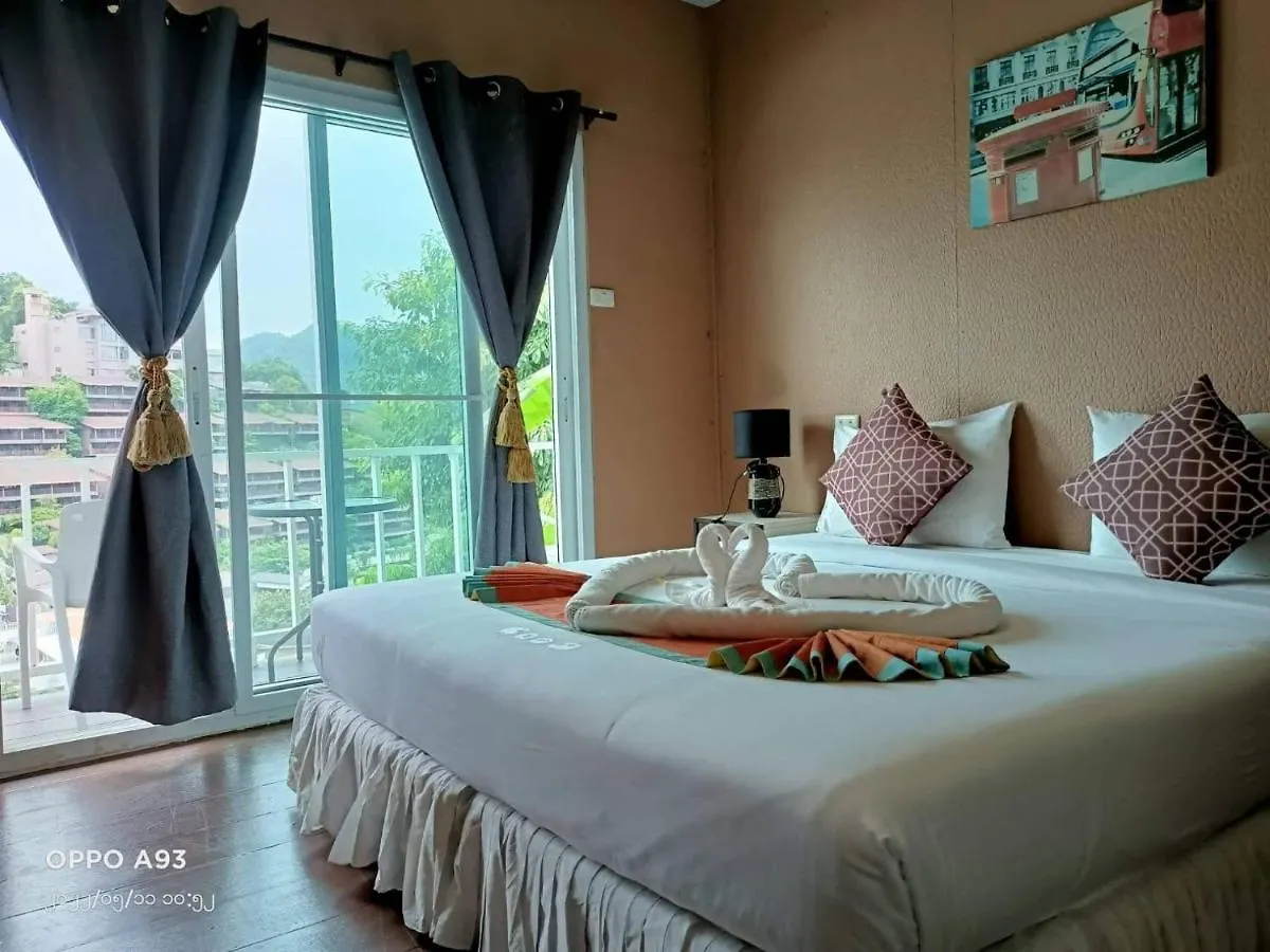 Uphill Cottage Пхипхи